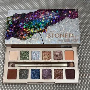 Urban Decay Stoned Vibes Palettes